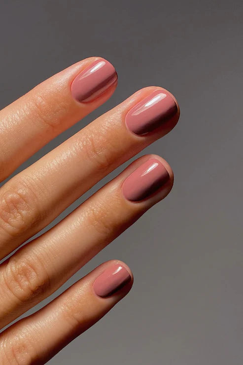 Nagellak Karolin van Loon Blush de Satin