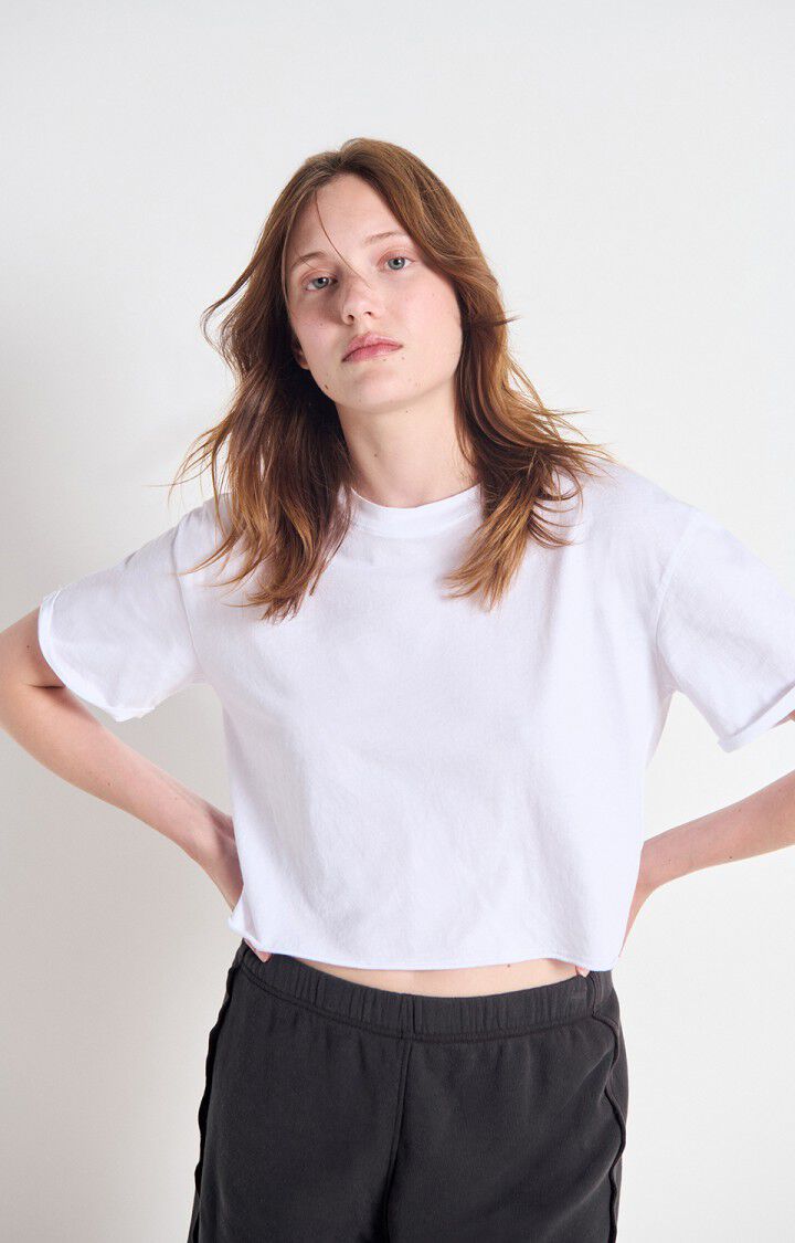 APO02B White