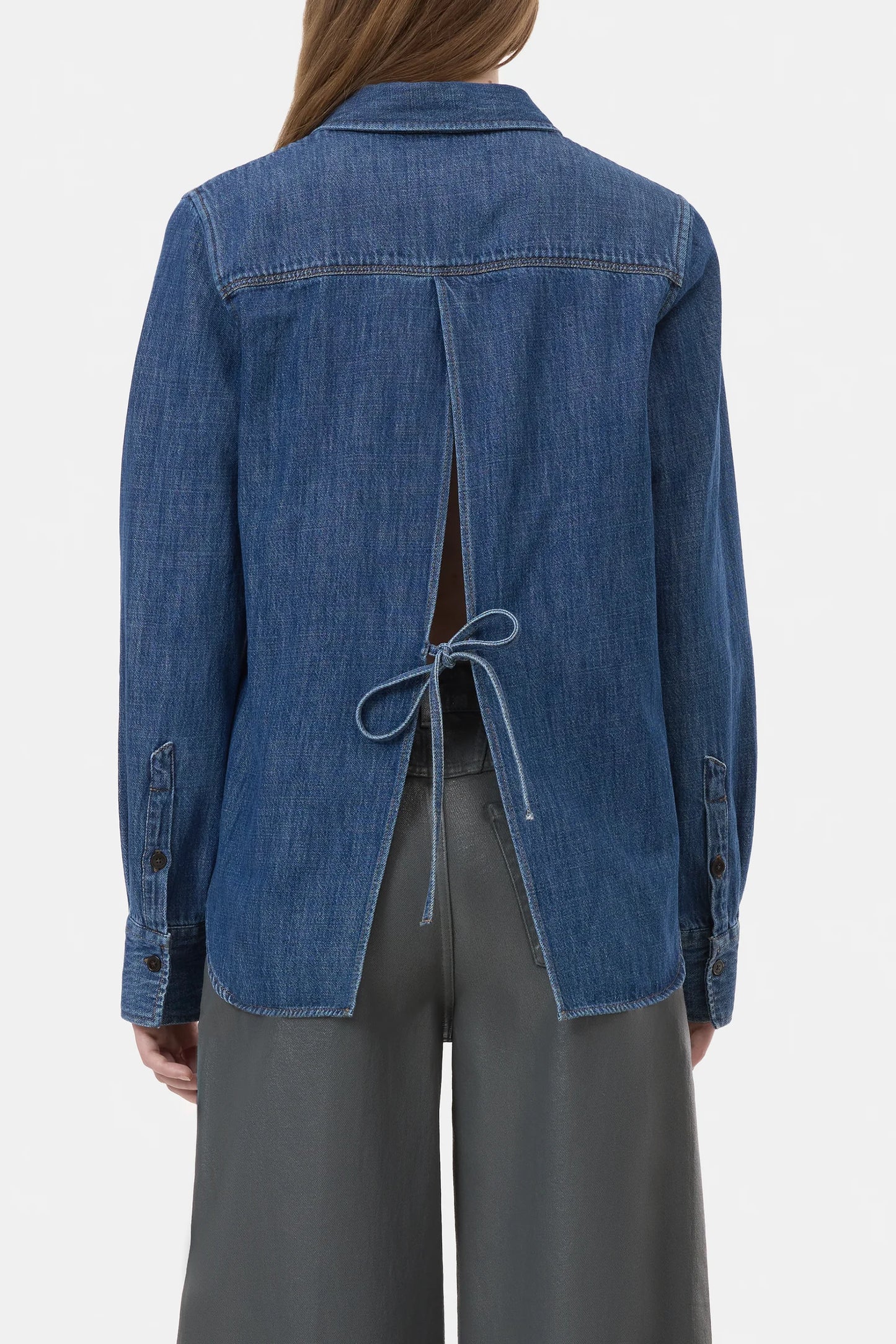 C94673 Classic shirt with strap detail Dark blue