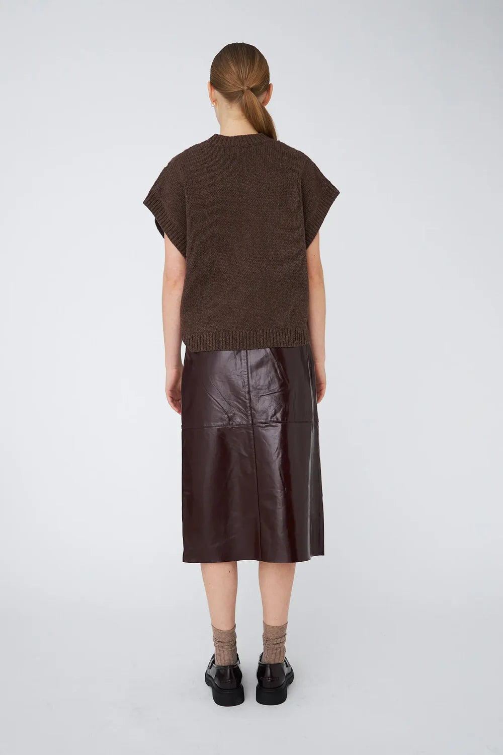 Cable knit vest Brown
