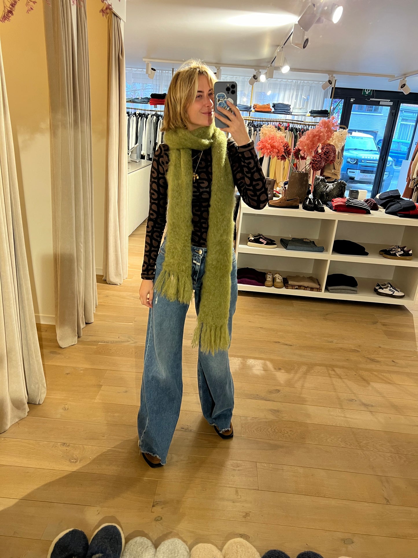 Fluffy classic uni scarf small Olive