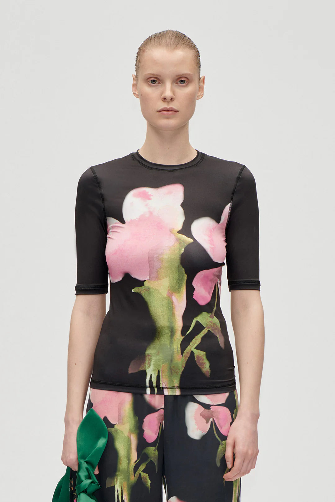 T-shirt wtih flower Melting Flowers