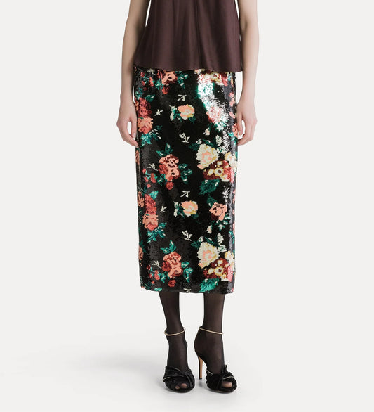 The Queens Garden Skirt Flower