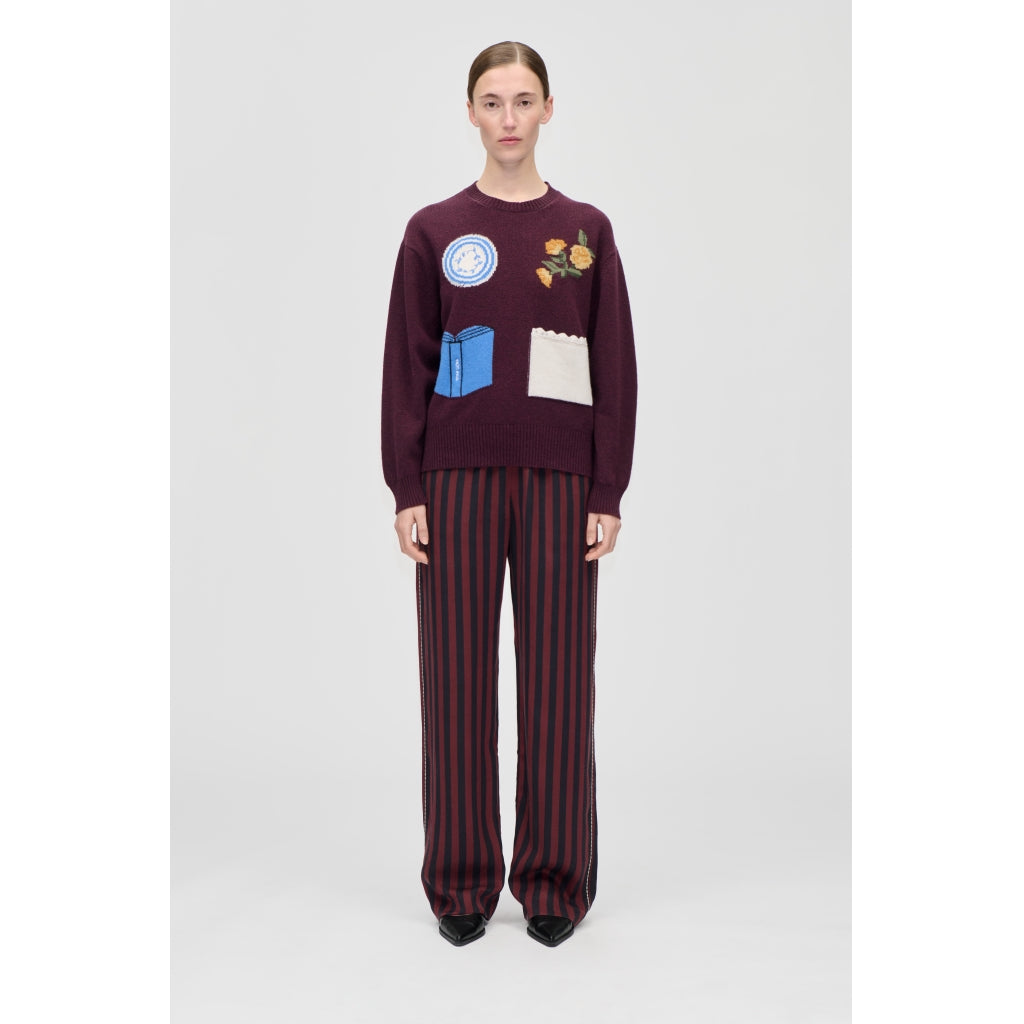 Storytelling Crewneck Sweater Burgundy