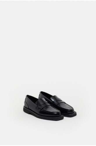 C99594 Loafer Black