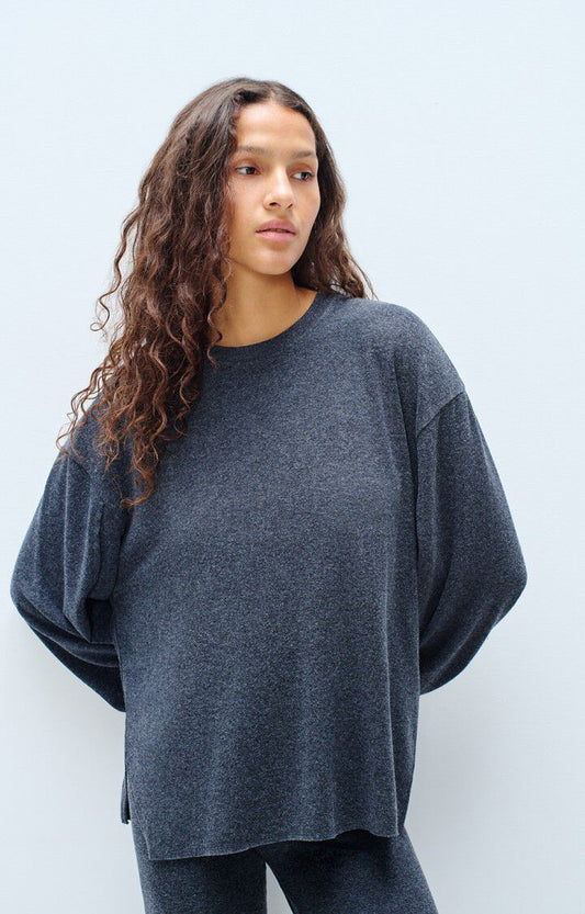 AX02 Longsleeve Grey