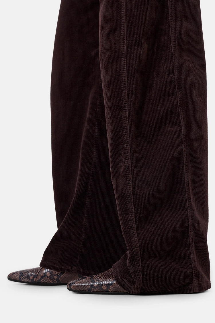C21121 Tori-X Corduroy Brown