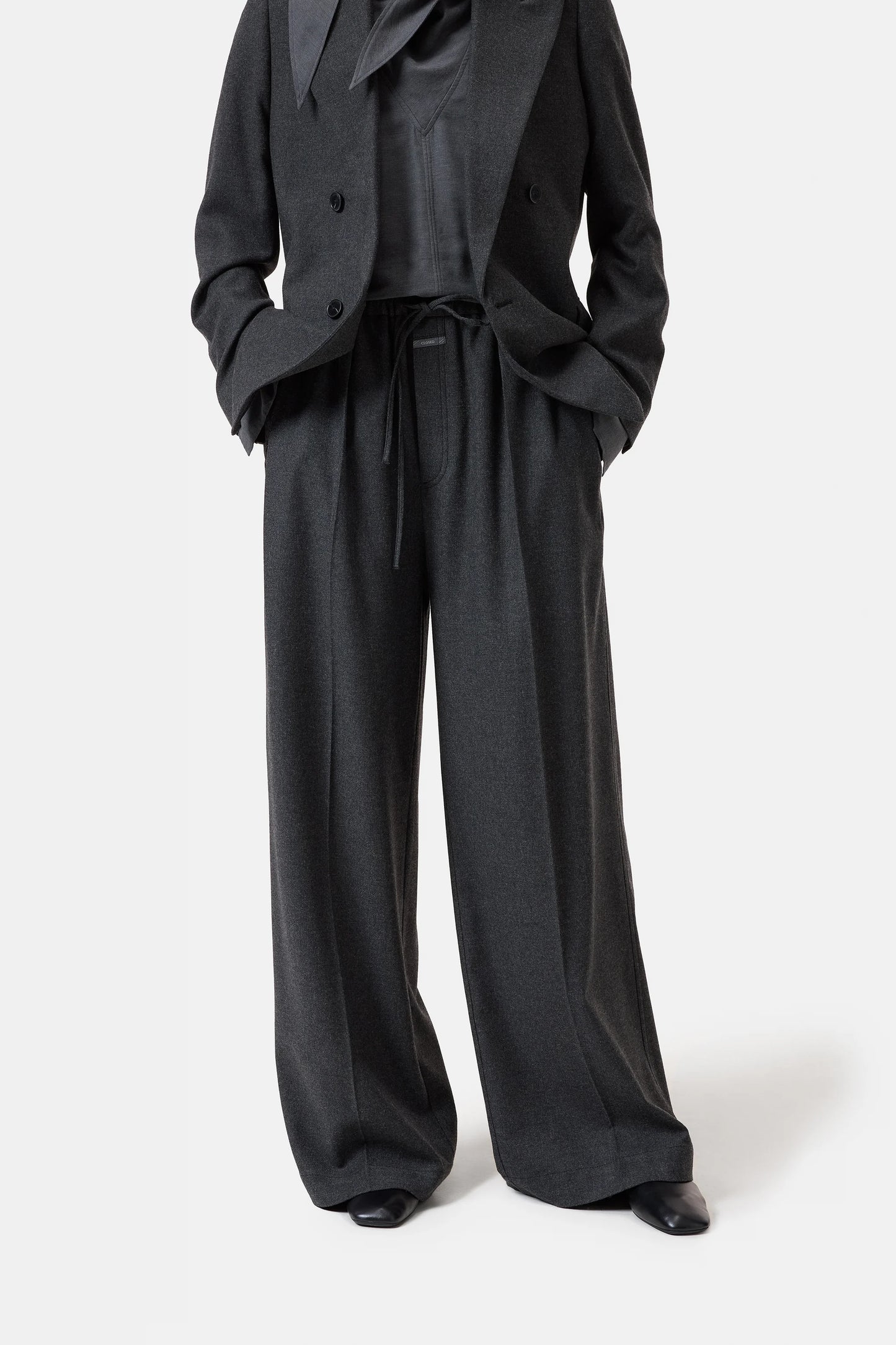 C21166 Wynston Pants Dark Grey