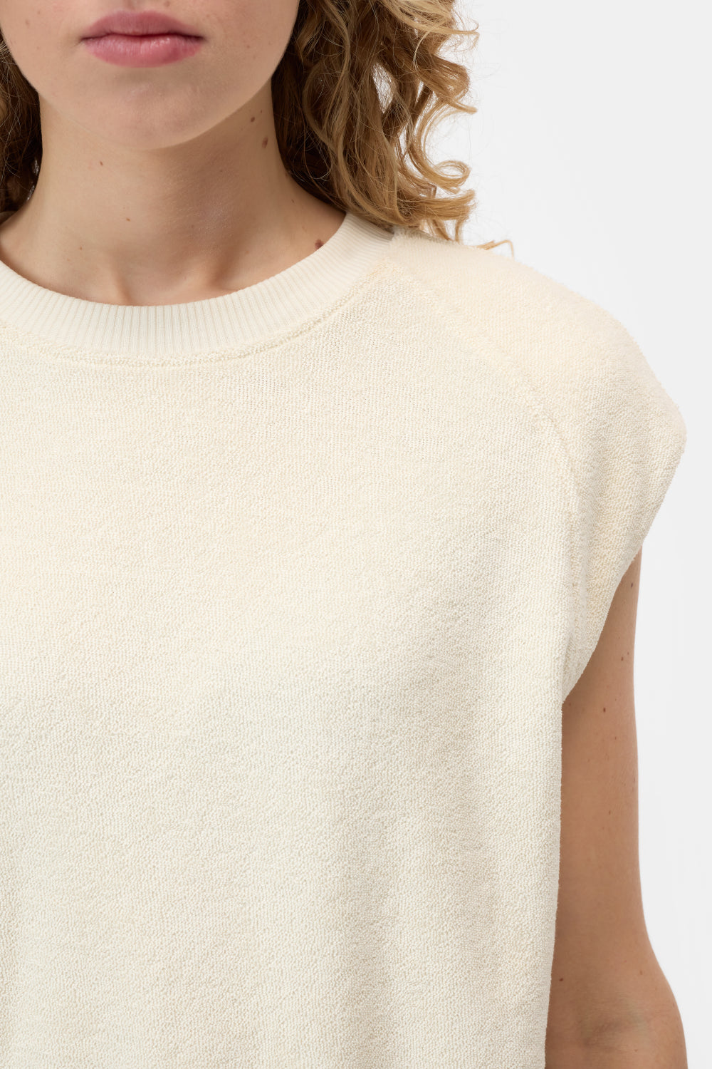 C95072 waisted crewneck Witherit beige