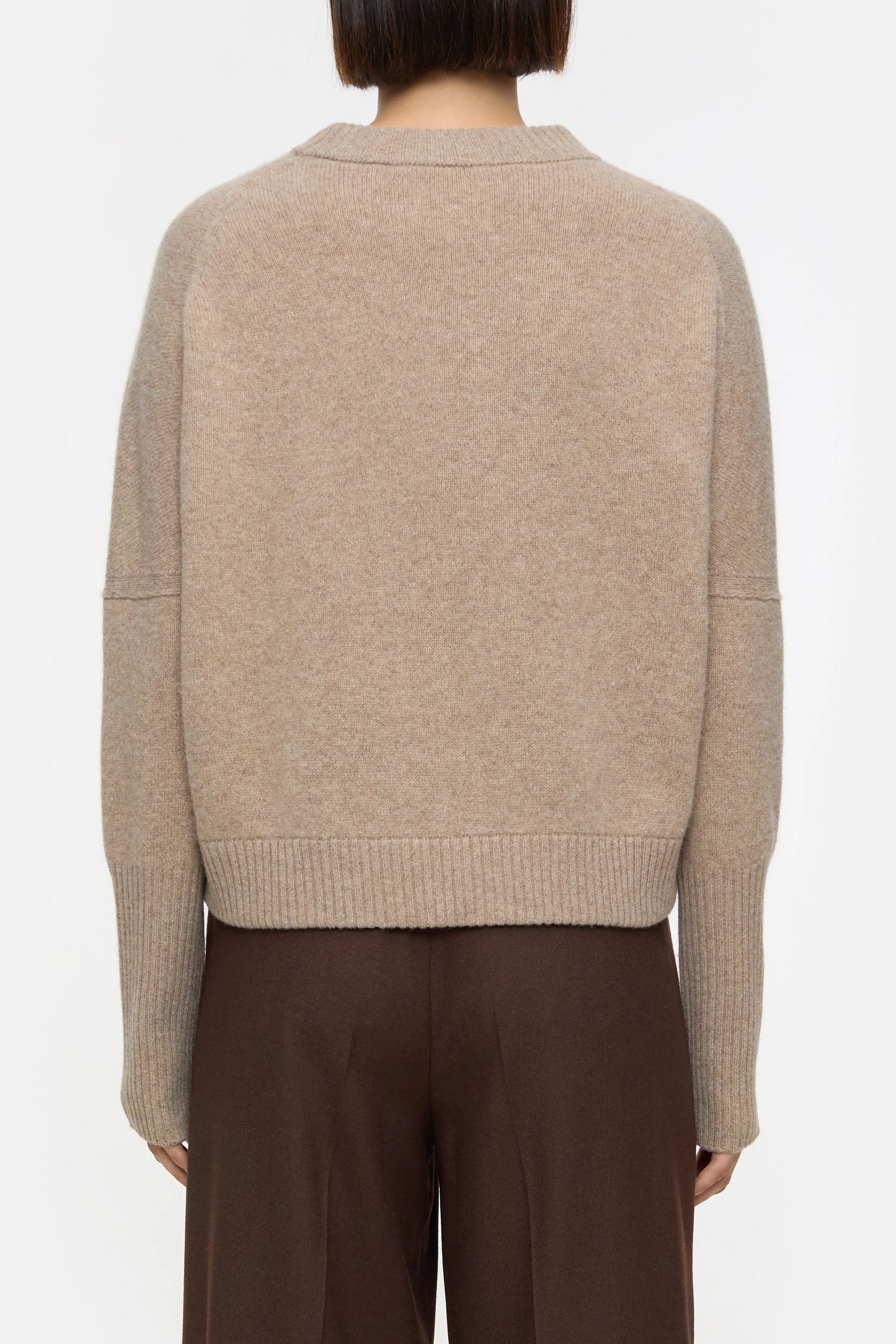 C96472 Crew neck cropped Dark chino beige