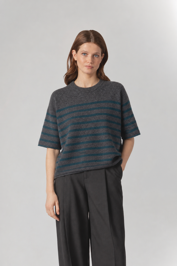 Uma Stripe Wych Elm + castle Rock