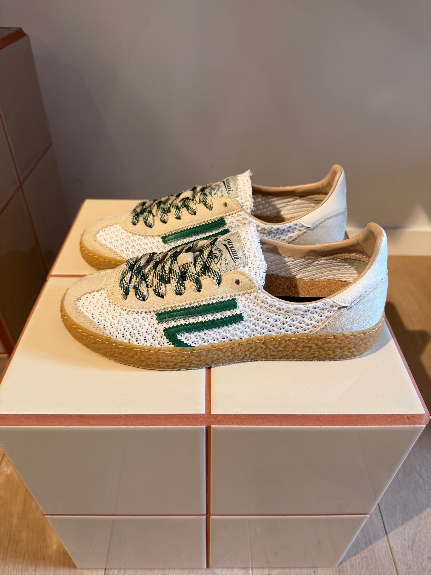 Fins groen/wit raffia