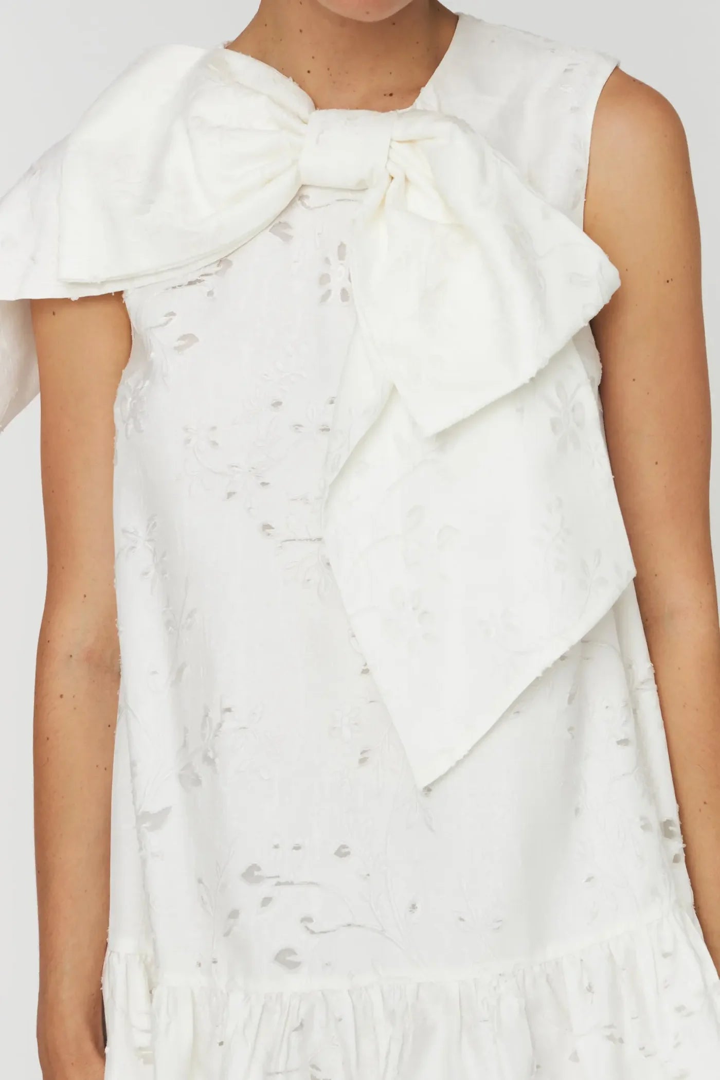 festive mini dress creme