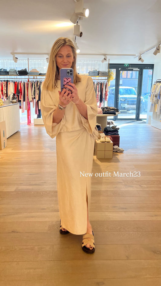 Skirt Luminous Powder