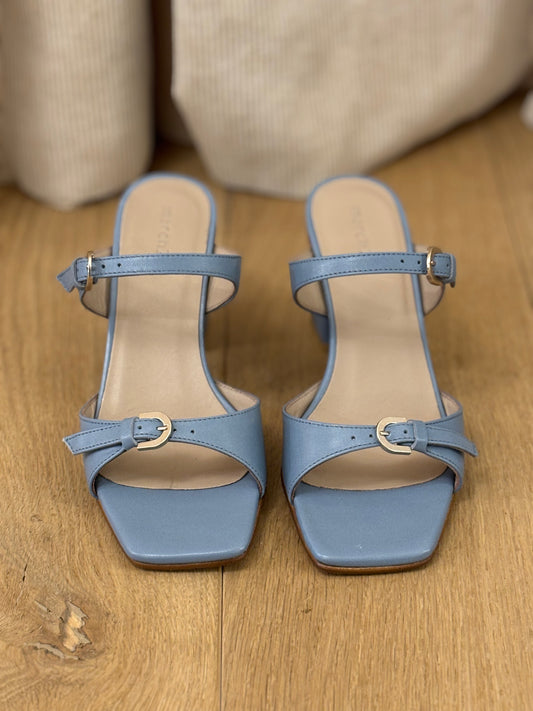 Dani sandal Sky blue leather
