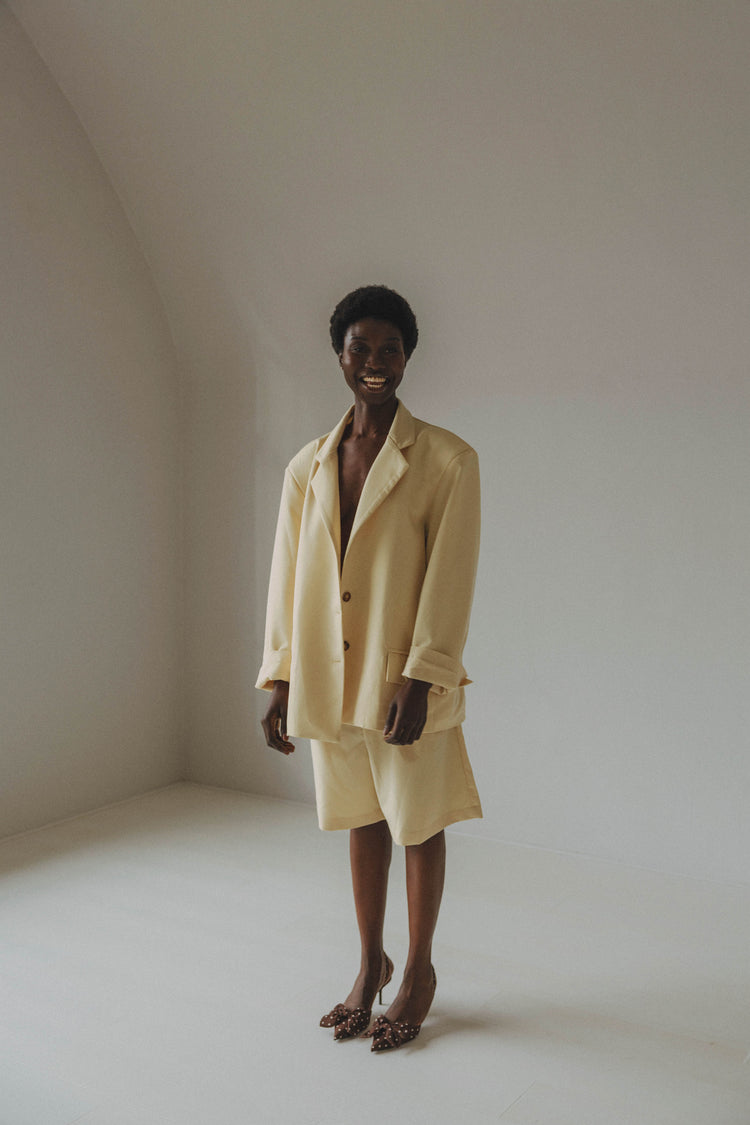 Willa Short butter Yellow