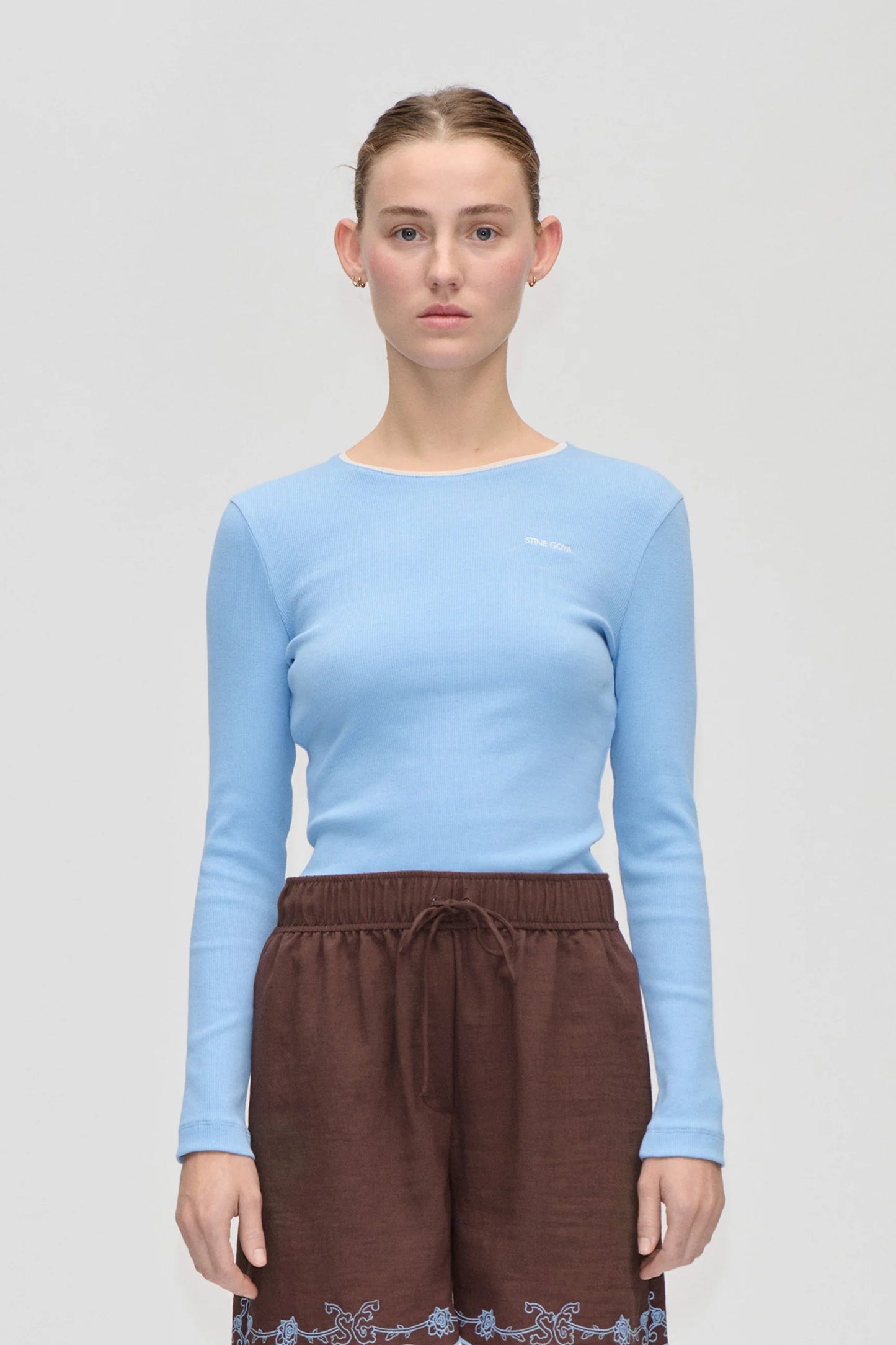 Romantic Short Brown/ Blue embroidery
