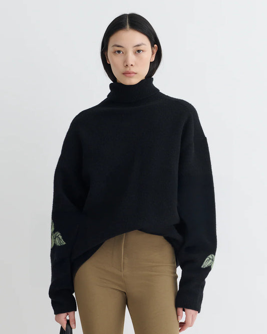 Frannie pull Black roses