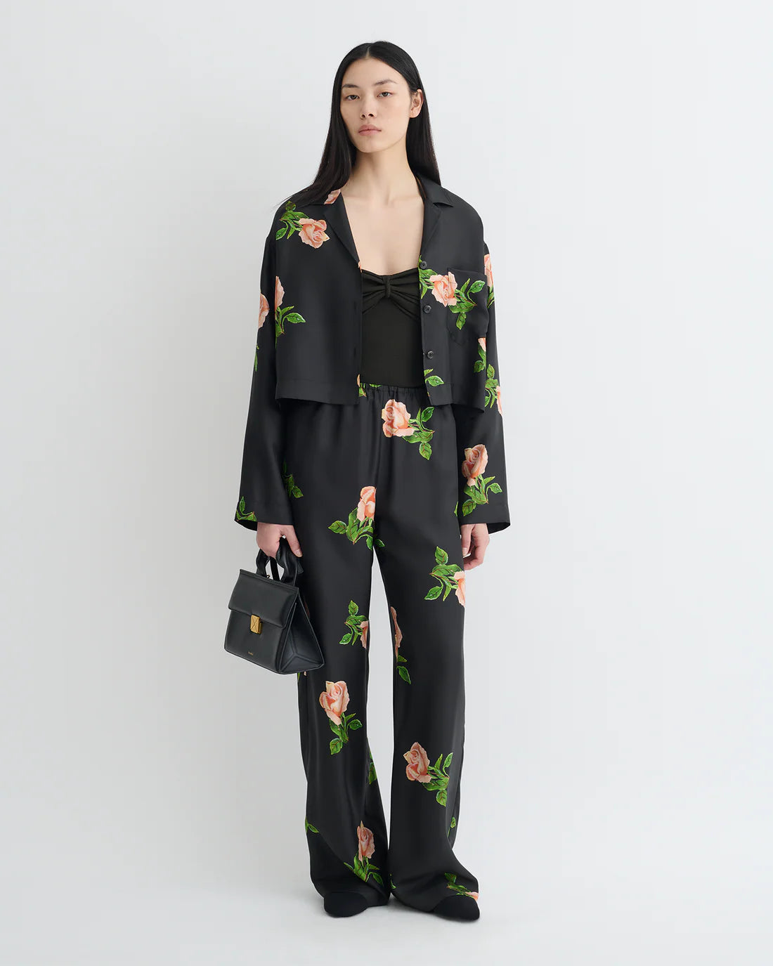 Vally top Black roses