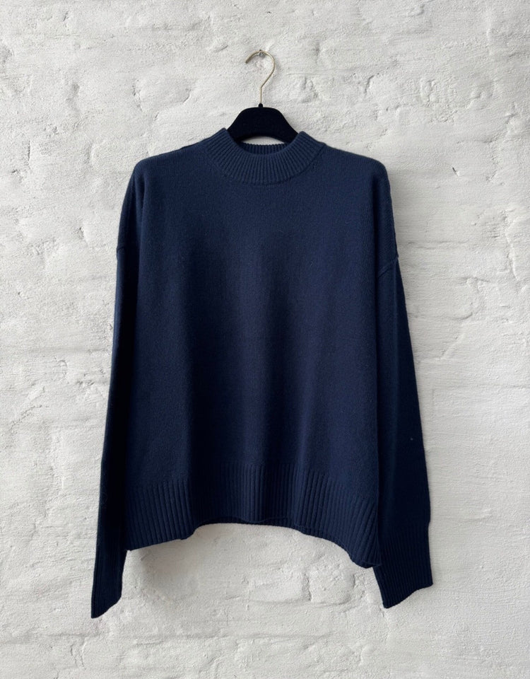 Lee Navy